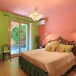 Exquisite With Pool And Views! - Nora Someraro