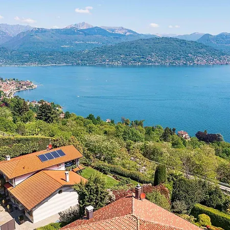 Exquisite With Pool And Views! - Nora Villa Someraro