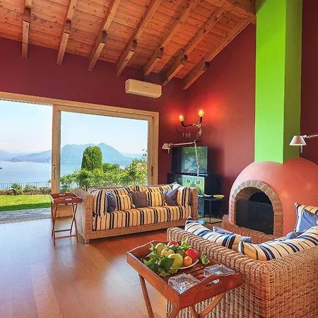 Exquisite With Pool And Views! - Nora Vila Someraro