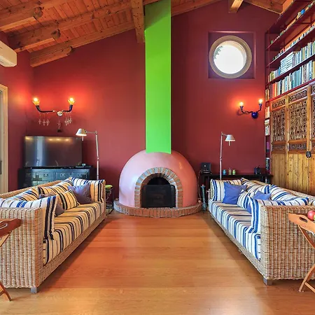 Exquisite With Pool And Views! - Nora Vila *