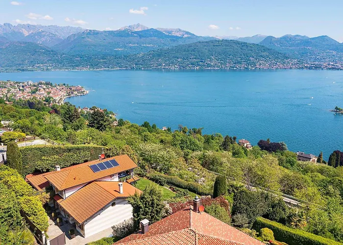 Exquisite With Pool And Views! - Nora Villa Someraro