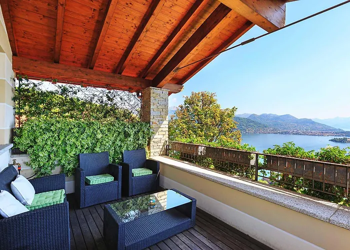 Villa Exquisite With Pool And Views! - Nora