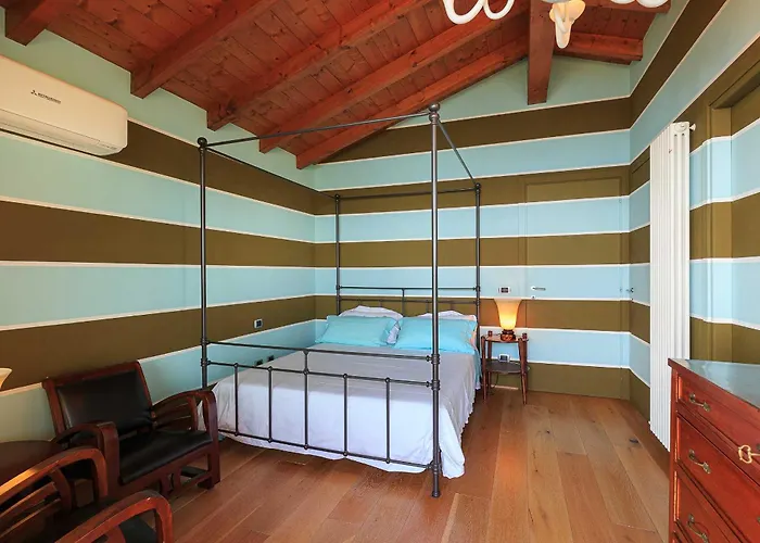 Exquisite With Pool And Views! - Nora 빌라 Someraro